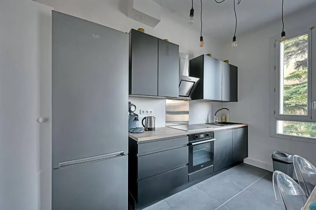 The Rooftop - Ac Clim - Wi-Fi - Parking Gratuit Dans La Rue Avignon Apartment