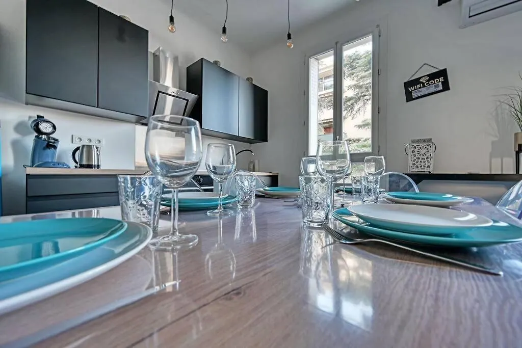 The Rooftop - Ac Clim - Wi-Fi - Parking Gratuit Dans La Rue Avignon Apartment